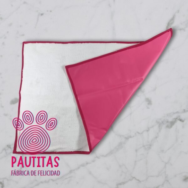 Paño Higiénico Reutilizable Premium - 60 cm x 45 cm - Fuscia - Image 3